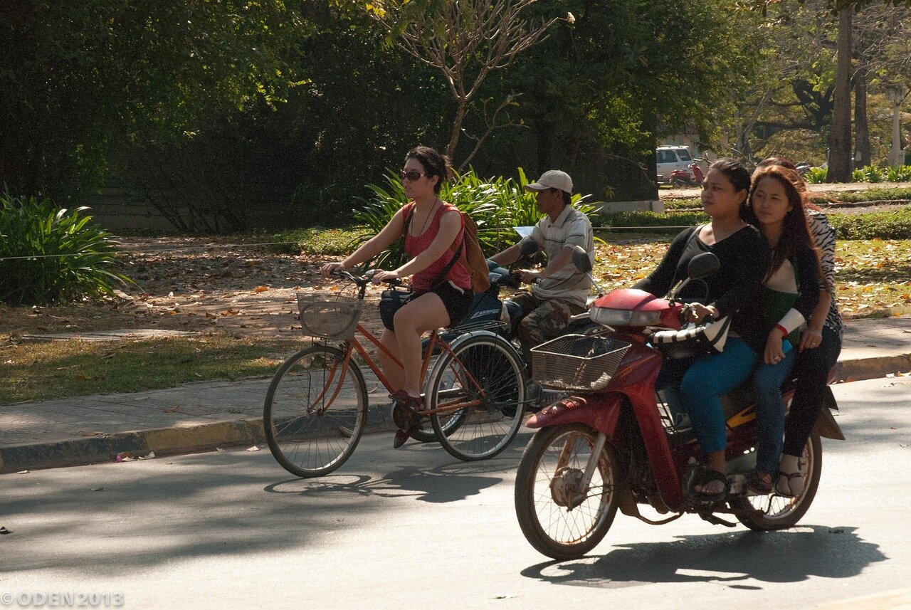 Local and tourist on the Siem